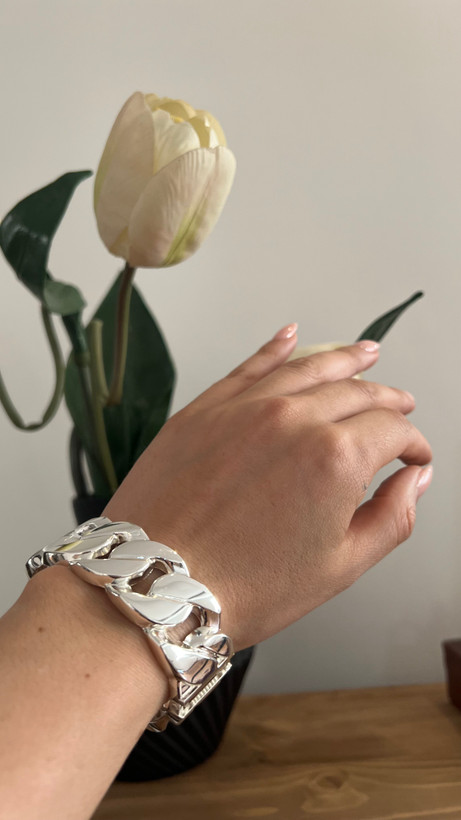 ابکاری طلا ۱۸ عیار - بنگل زنانه کارتیه طرح زارا نقره ای ابکاری طلا